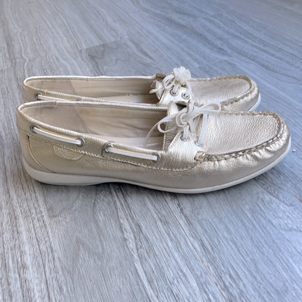 Sperry gold flats size 7.5 EUC
